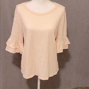 NWOT Dylan top with 3/4 length ruffled sleeve